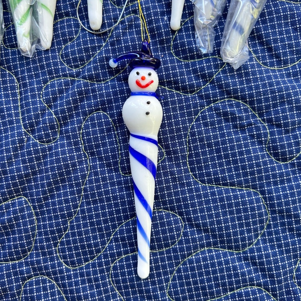 Glass snowman ornament with org.shipping box. great condition and fun